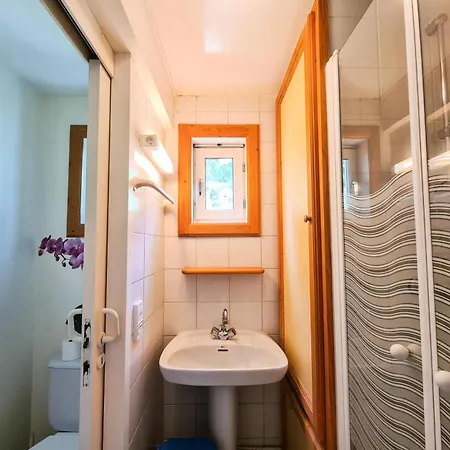 Hameau - Confortable - Poele A Bois - Terrasse - Garage Mae-8714 Chalet